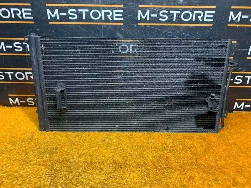 Радиатор кондиционера Porsche Cayenne 2009 7L0820411G 957 M4801