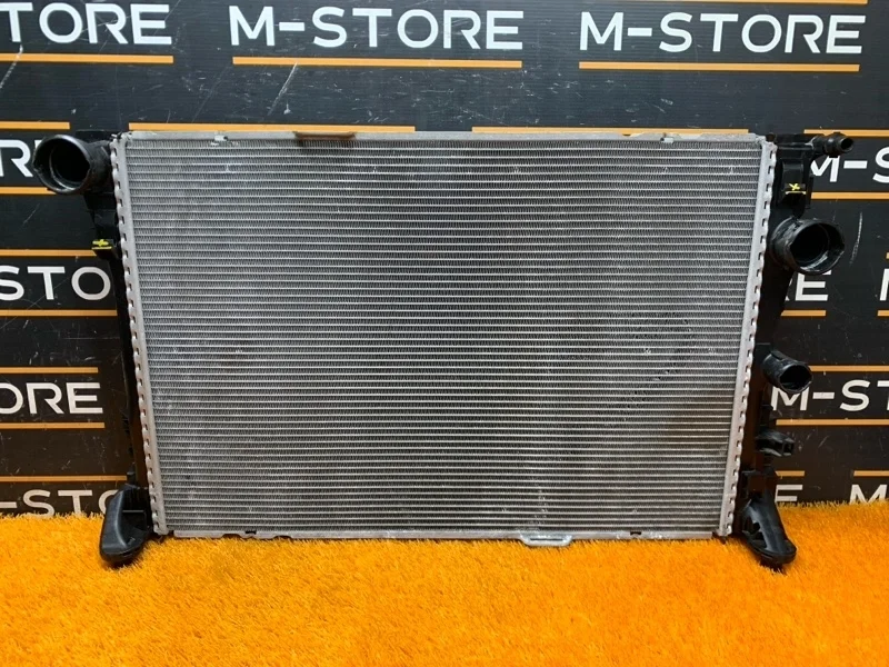 Радиатор ДВС Mercedes-Benz C-Class 2013 A0995002703 W204 271.820