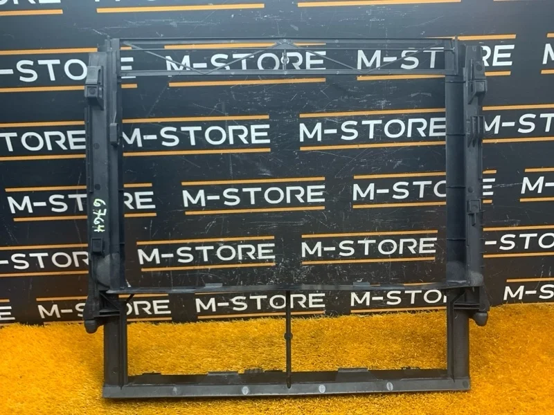 Рамка радиатора Land Rover Range Rover 2002 PCU000130 L322 M62B44