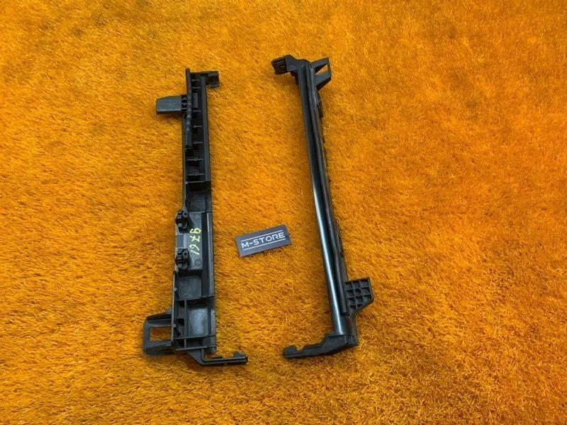 Кронштейн радиатора Mercedes-Benz C-Class 2012 A2045010320 C204 271.820