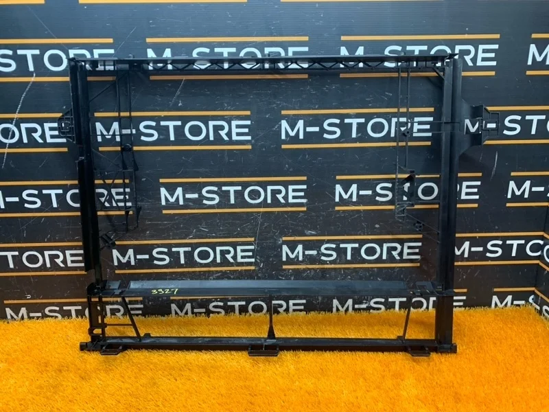 Рамка радиатора Volkswagen Touareg 2011 7P0121201J 7P CGRA