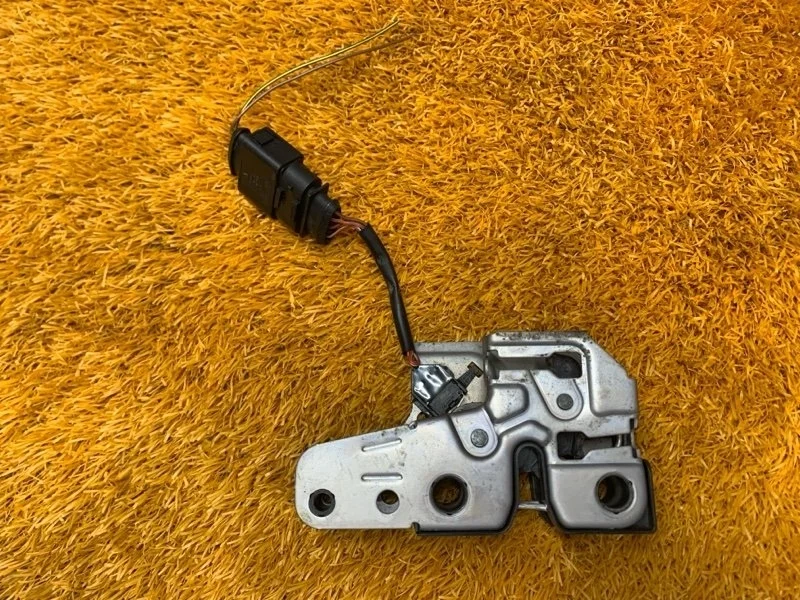 Замок капота Audi A8 2010 4H0823509C 4H/D4 CDRA