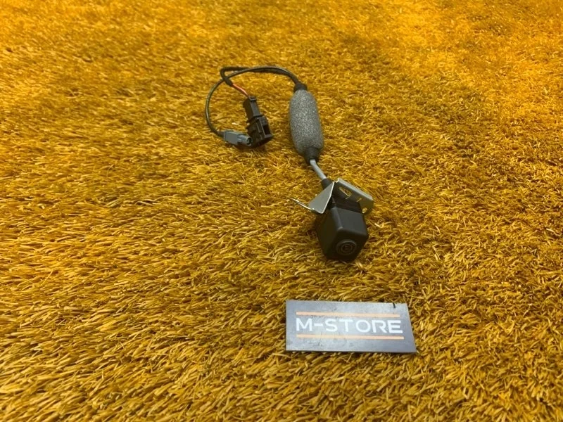 Камера заднего вида Audi A8 2013 8K0980551B 4H/D4 CEUA