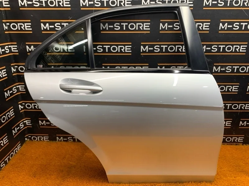 Дверь Mercedes-Benz C-Class 2013 A2047302200 W204 271.820, задняя правая