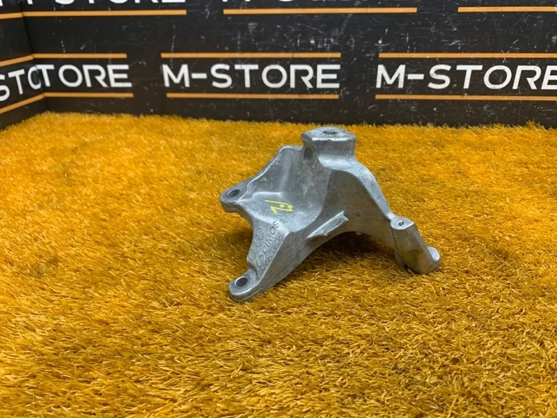 Кронштейн подушки двигателя Audi A8 2013 4H0199307AK 4H/D4 CEUA, левый