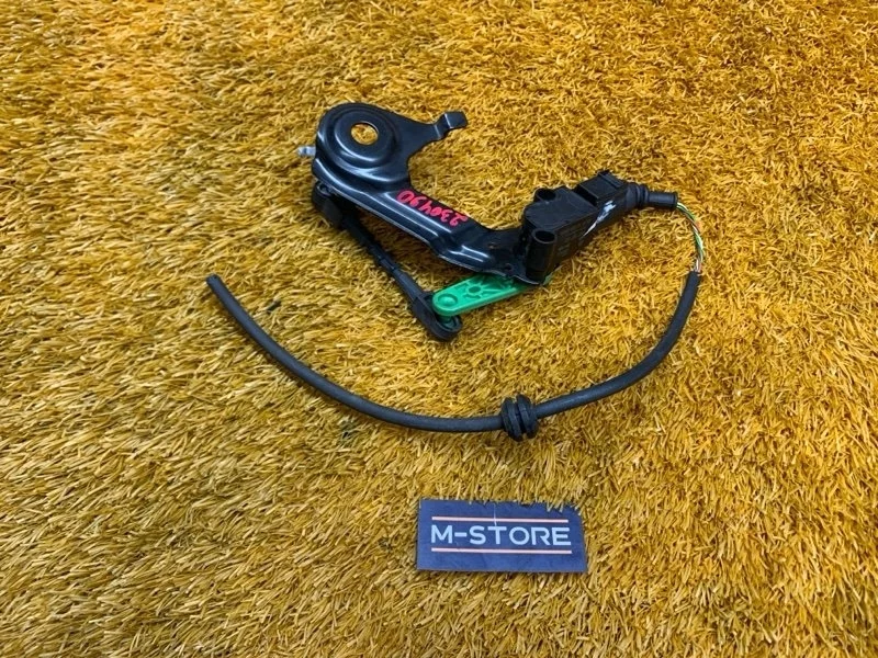 Датчик высоты дорожного просвета Audi A8 2013 4H0907503 4H/D4 CEUA, задний левый