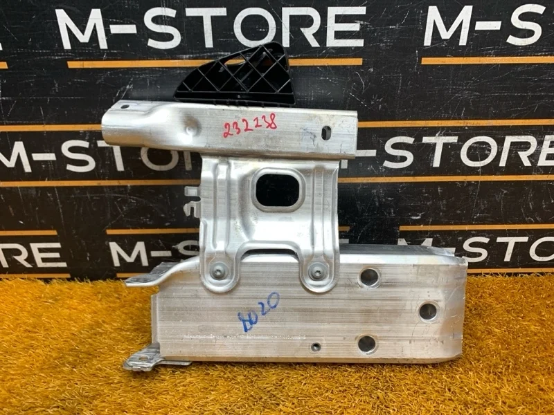 Кронштейн усилителя бампера Bmw 3-Series 2015 51117266191 F30 B48B20A, передний левый