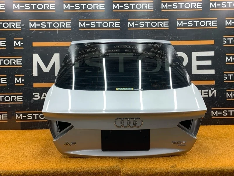 Крышка (дверь) багажника Audi A5 2010 8T8827025 8T CDNC