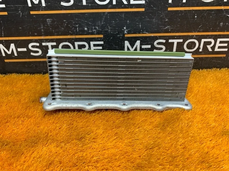 Интеркулер Audi A3 2013 04E145749B 8V CXSA