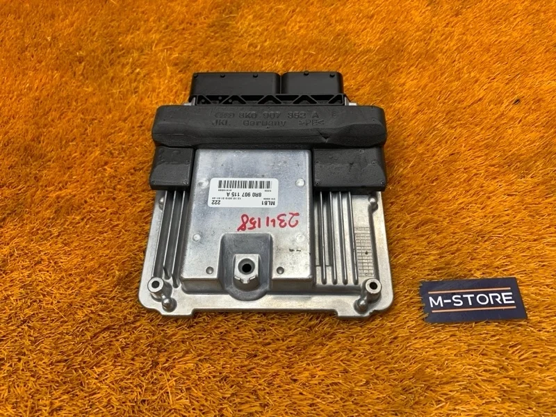 Блок управления двс Audi Q5 2010 8R0907115A 8R CDNC