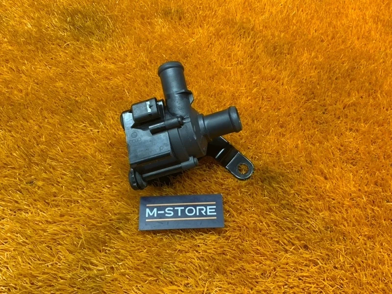 Помпа дополнительная Audi A6 2012 06H121601L C7/4G CHJA