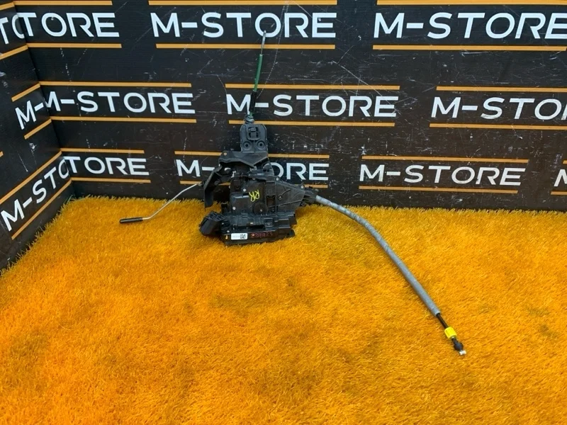 Замок двери Mercedes-Benz C-Class 2015 A0997303800 W205 274.920, задний правый