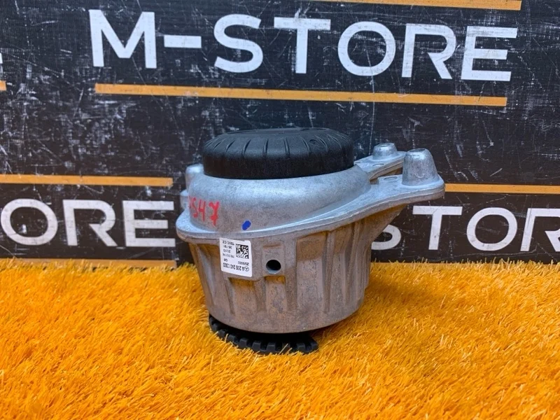 Подушка двигателя Mercedes-Benz C-Class 2015 A2052400300 W205 274.920, правая