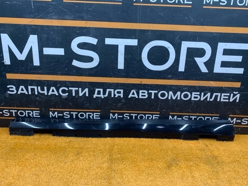 Накладка на порог Mercedes-Benz C-Class 2009 A2046900340 W204 272.947, левая