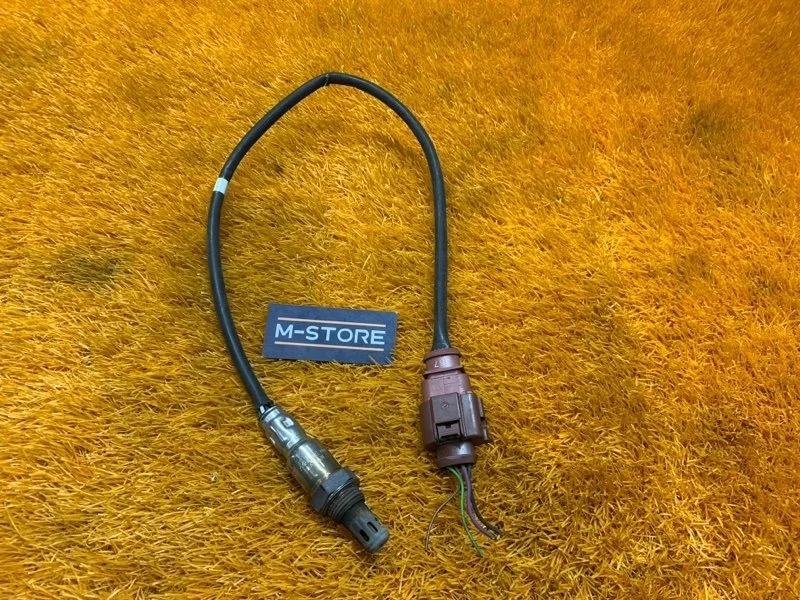 Датчик кислорода Audi A3 2013 04E906262 8V CXSA