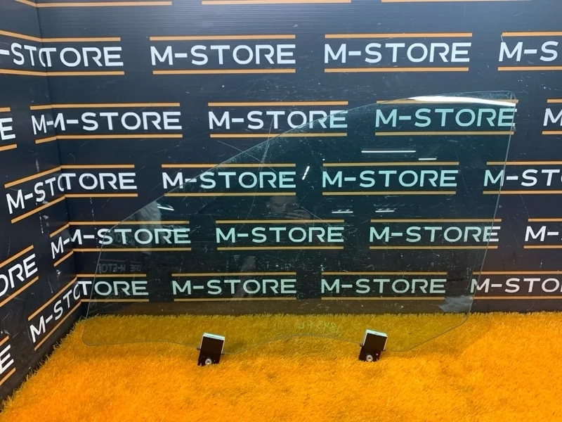 Стекло боковое Mercedes-Benz S-Class 2007 A2217200118 W221 272.965, переднее левое