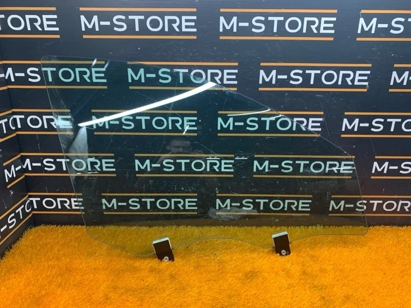 Стекло боковое Mercedes-Benz S-Class 2007 A2217200218 W221 272.965, переднее правое