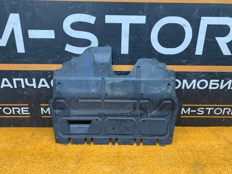 Защита двигателя Audi A1 2012 6R0825235A 8X CAXA