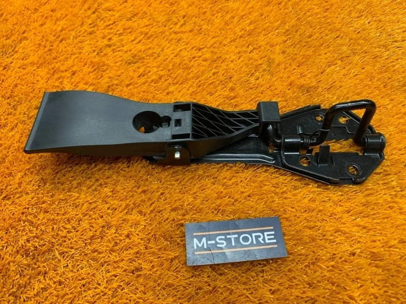 Замок капота Audi A7 2011 4G8823480B C7/4G CGWB