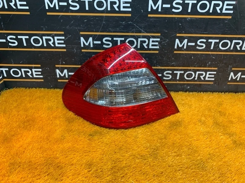 Фонарь задний Mercedes-Benz E-Class 2008 A2118202564 W211 272.964, левый