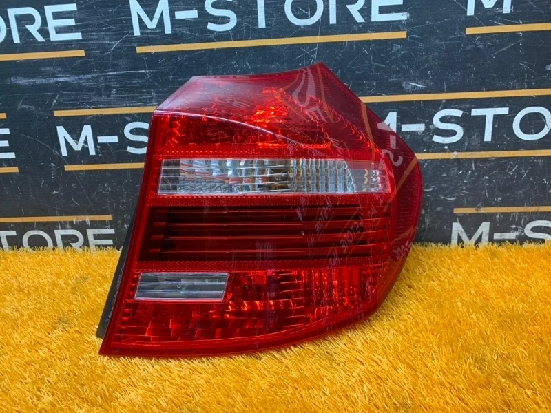 Фонарь задний Bmw 1-Series 2008 7181298 E87 N52B30A, правый