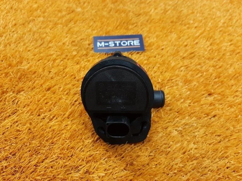 Помпа дополнительная Mercedes-Benz C-Class 2013 A2118350364 W204 271.820