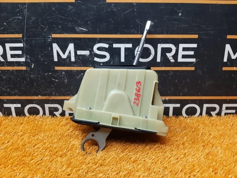 Селектор акпп Mercedes-Benz C-Class 2013 A2042675824 W204 271.820