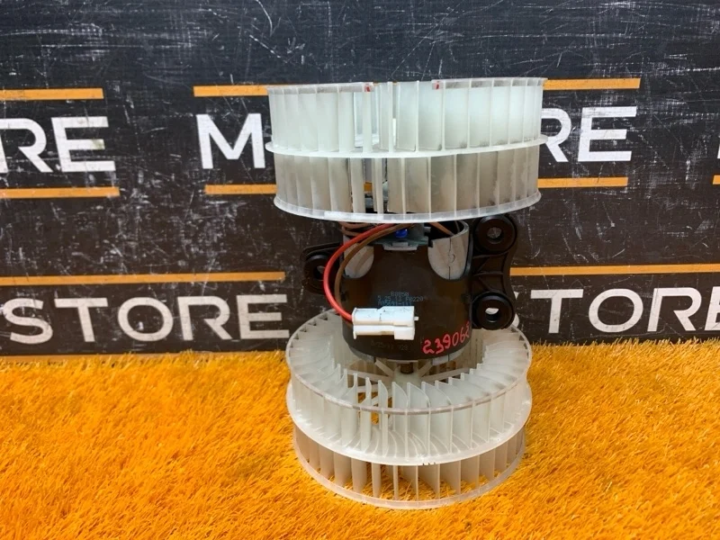 Мотор печки Mercedes-Benz V-Class 2013 A0008357904 W639 272.978