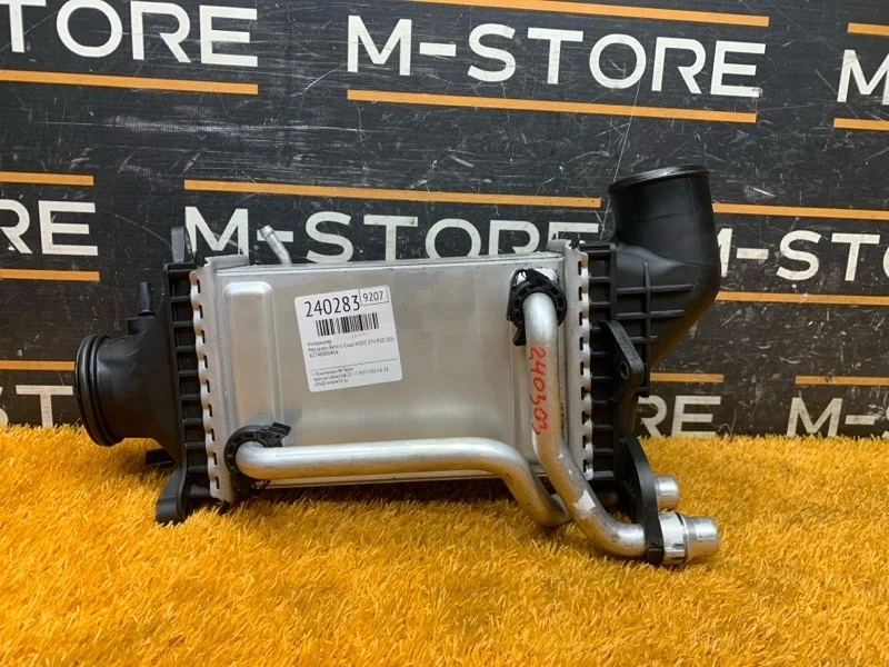 Интеркулер Mercedes-Benz C-Class 2014 A2740900414 W205 274.920