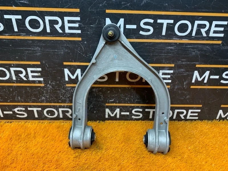 Рычаг подвески верхний Mercedes-Benz S-Class 1998 A2203330201 W220 112.944, передний правый