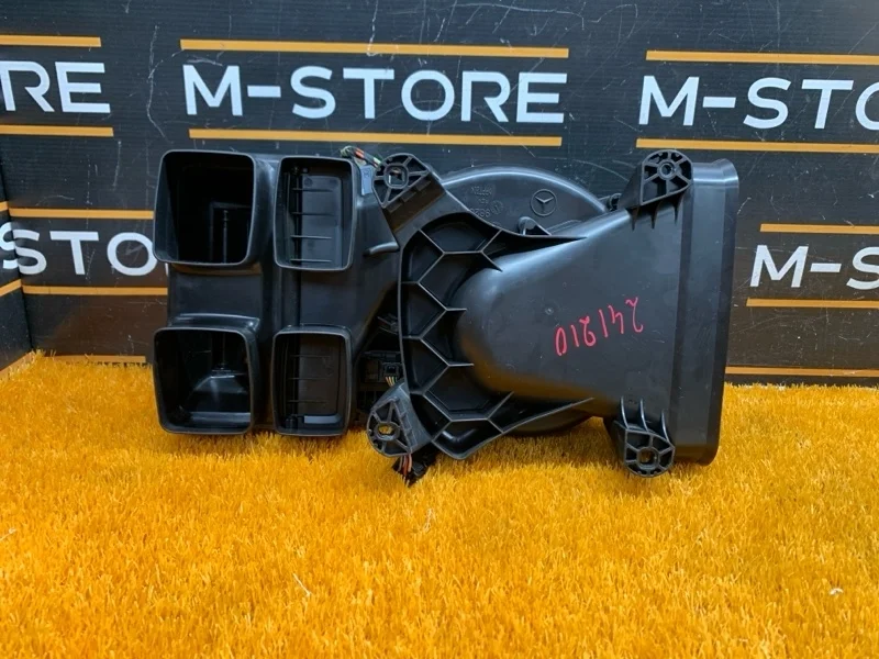 Мотор печки Mercedes-Benz R-Class 2006 A1648350107 W251 272.967, задний