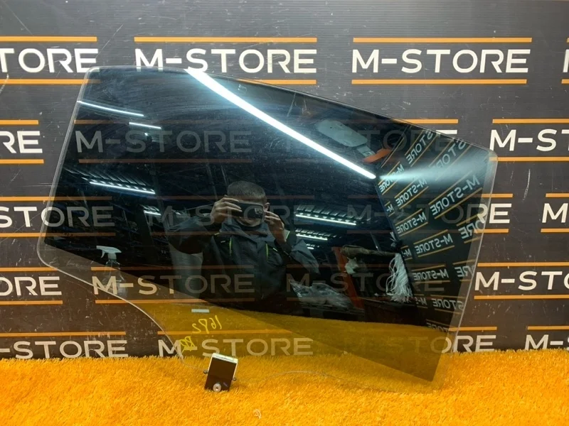 Стекло боковое Mercedes-Benz S-Class 2007 A2217301818 W221 273.961, заднее правое