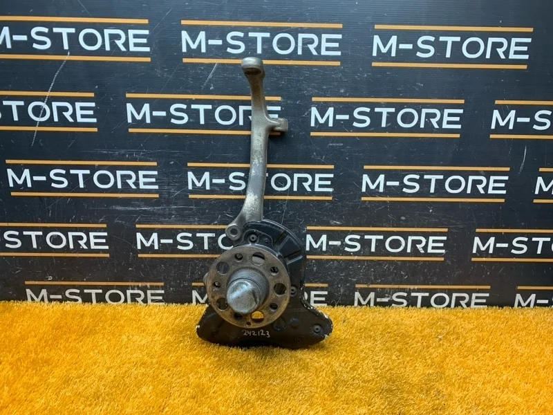 Ступица Mercedes-Benz S-Class 2005 A2213324601 W221 273.961, передняя правая