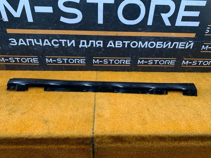 Накладка на порог Mercedes-Benz C-Class 2008 A2046900340 W204 272.921, левая