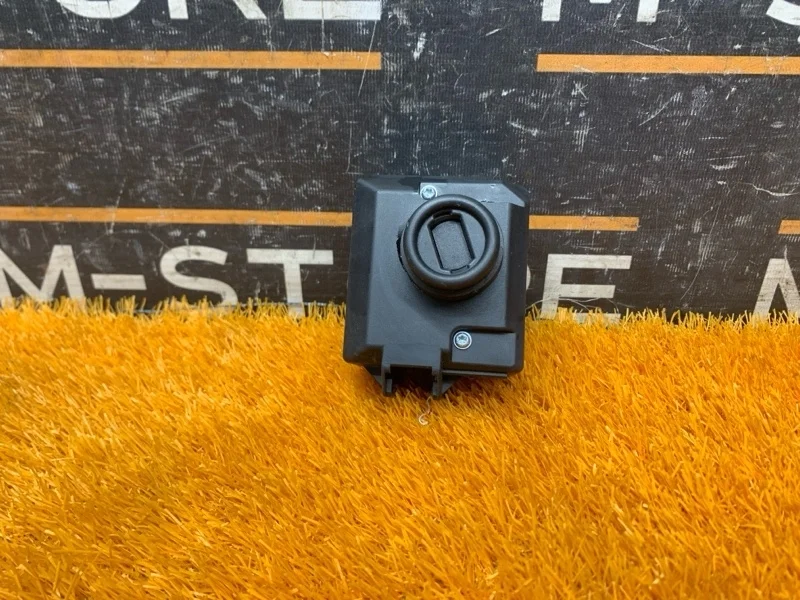 Замок зажигания Mercedes-Benz C-Class 2009 A2075450408 W204 272.947