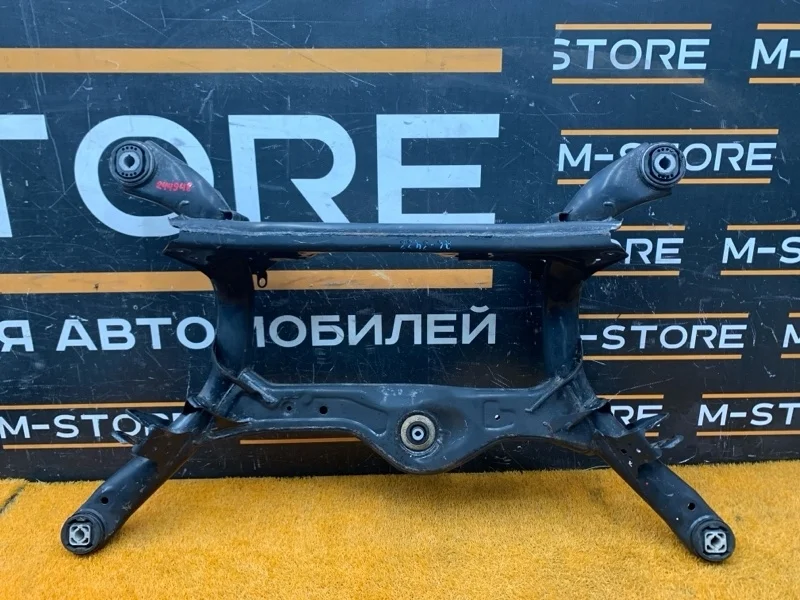 Балка поперечная (подрамник) Audi A6 2012 4G0505235R C7/4G CHJA, задняя