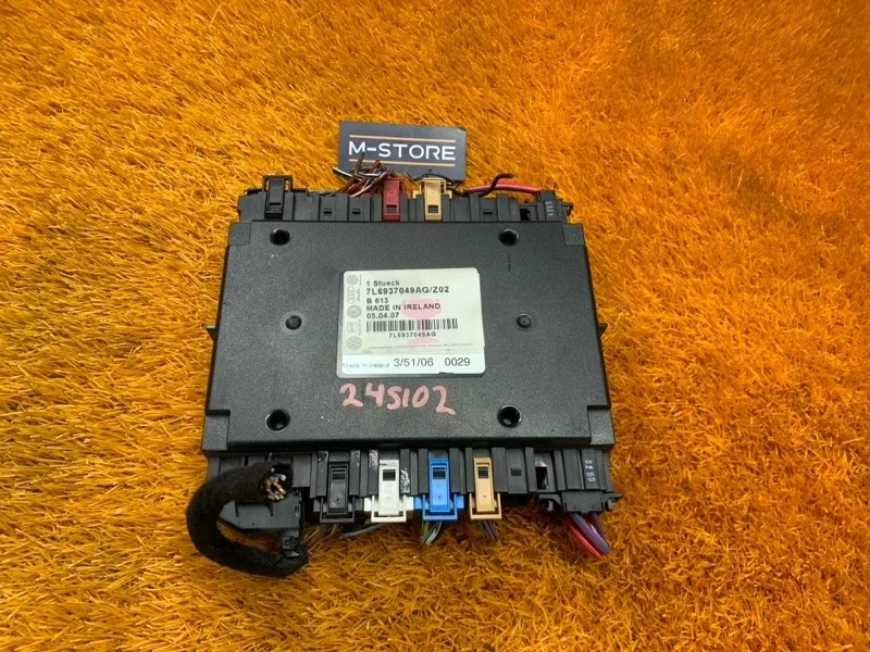 Блок управления бортовой сети Volkswagen Touareg 2007 7L6937049AG 7L BAR