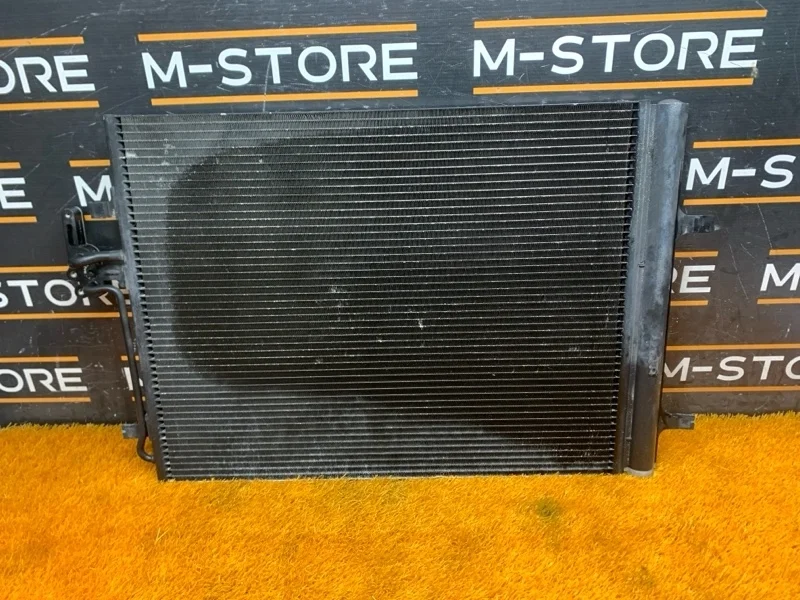 Радиатор кондиционера Land Rover Range Rover Evoque 2012 LR023921 L538 204PT