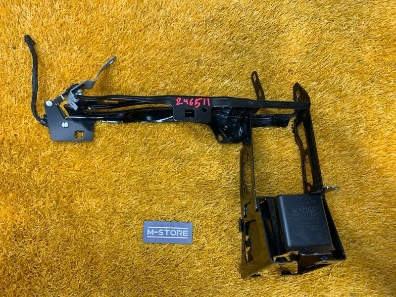 Кронштейн фары Bmw 3-Series 2015 51647245791 F30 B48B20A, передний левый