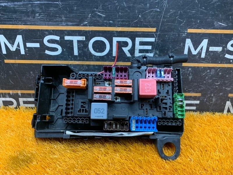 Блок предохранителей Mercedes-Benz E-Class 2016 A2139068801 W213 274.920