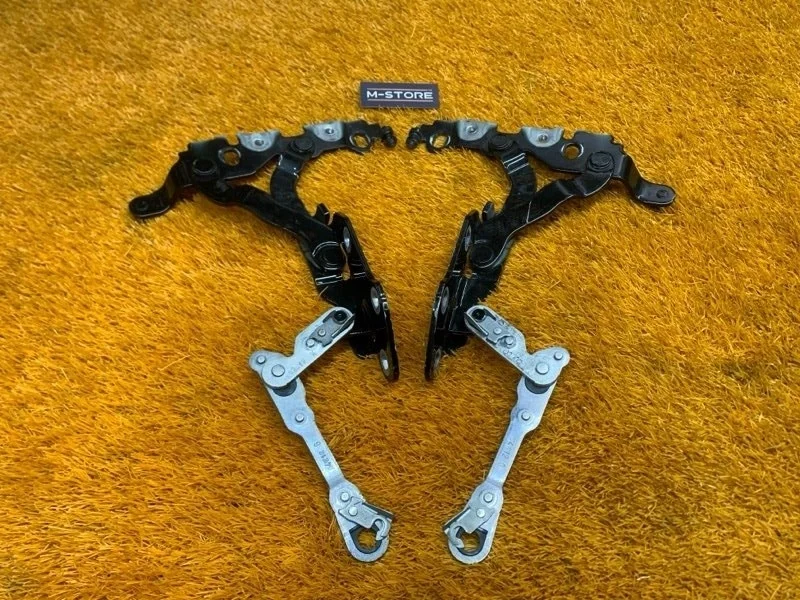 Петля капота Mercedes-Benz E-Class 2012 A2048800128 W212 276.952