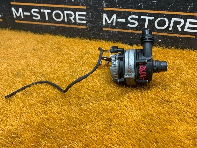 Помпа дополнительная Mercedes-Benz C-Class 2014 A0005002686 W205 274.920