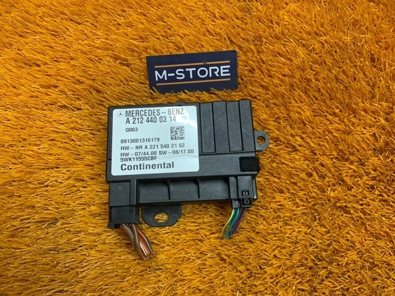 Блок управления топливным насосом Mercedes-Benz C-Class 2010 A2124400314 W204 271.860