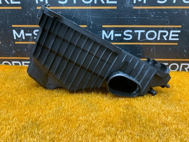 Корпус воздушного фильтра Volkswagen Touareg 2008 7L6129601AB 7L BHK