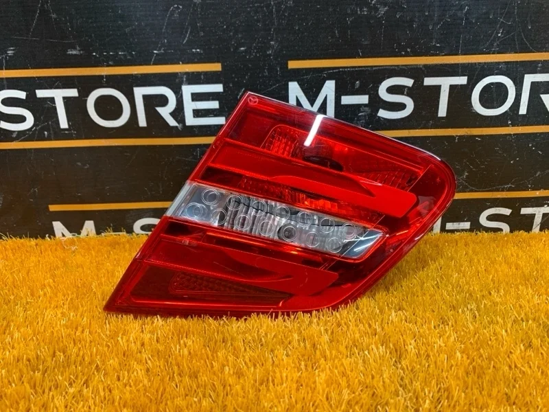 Фонарь крышки багажника Mercedes-Benz B-Class 2013 A2469066400 W246 270.910, правый