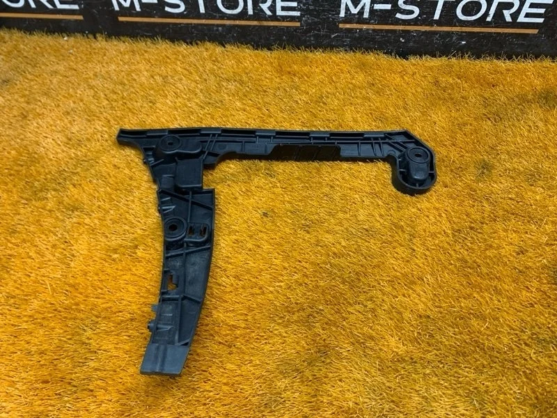 Крепление бампера Audi A4 2016 8W5807454 B9/8W CVKB, заднее правое