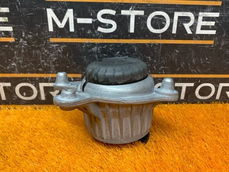 Подушка двигателя Mercedes-Benz C-Class 2014 A2052400300 W205 274.920, правая