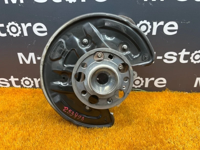 Ступица Mercedes-Benz C-Class 2014 A2053500241 W205 274.920, задняя правая