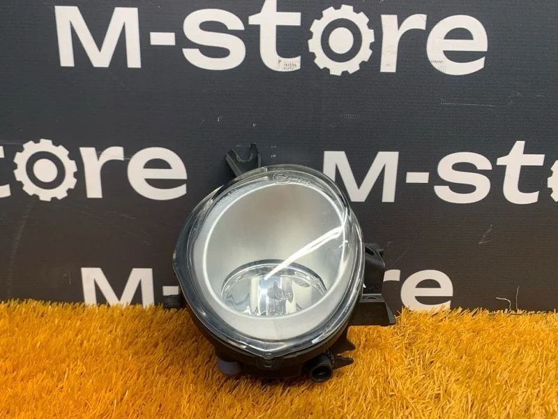 Фара противотуманная Porsche Cayenne 2008 7L5941700C 957 M5501, правая