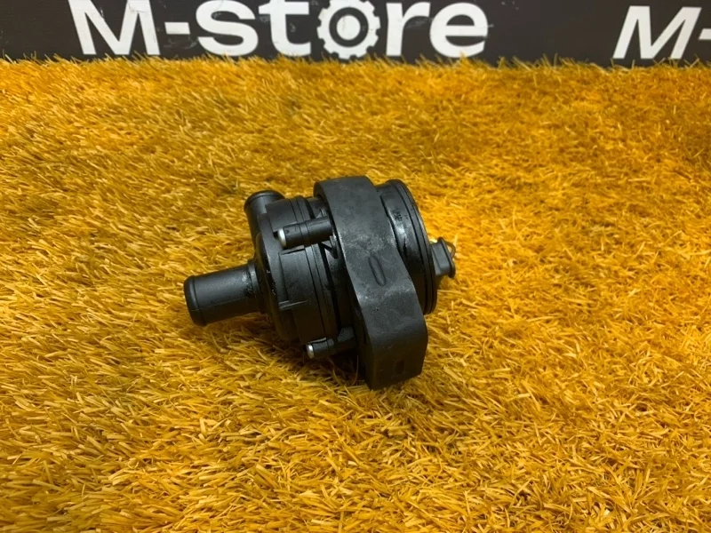 Помпа дополнительная Mercedes-Benz C-Class 2014 A2118350364 W205 274.920